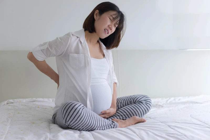 Tahap pertama proses persalinan normal terjadi ketika Ibu mulai merasakan kontraksi yang teratur.
